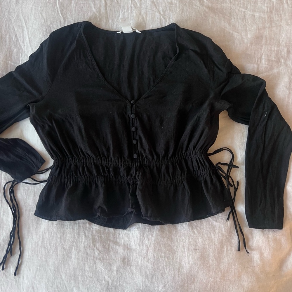 H&M Black Long Sleeve Women's Top